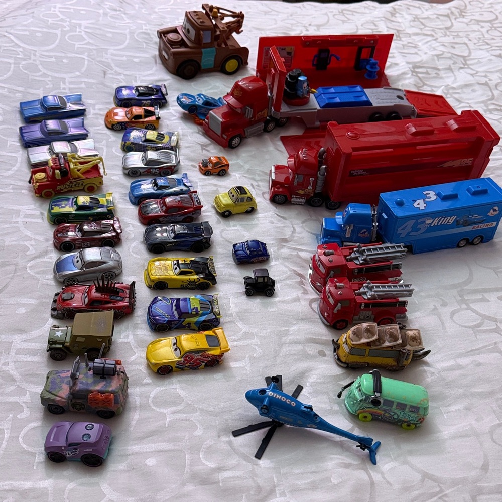 Colorful Toy Car Set - Picture 3 of 3